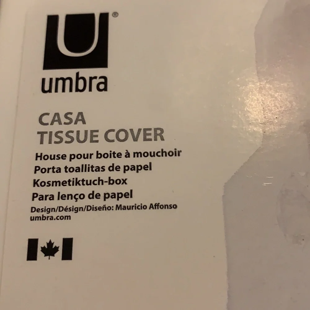 💥 $5 if bundled - UMBRA House Tissue Box Cover Casa Home silhouette NWT